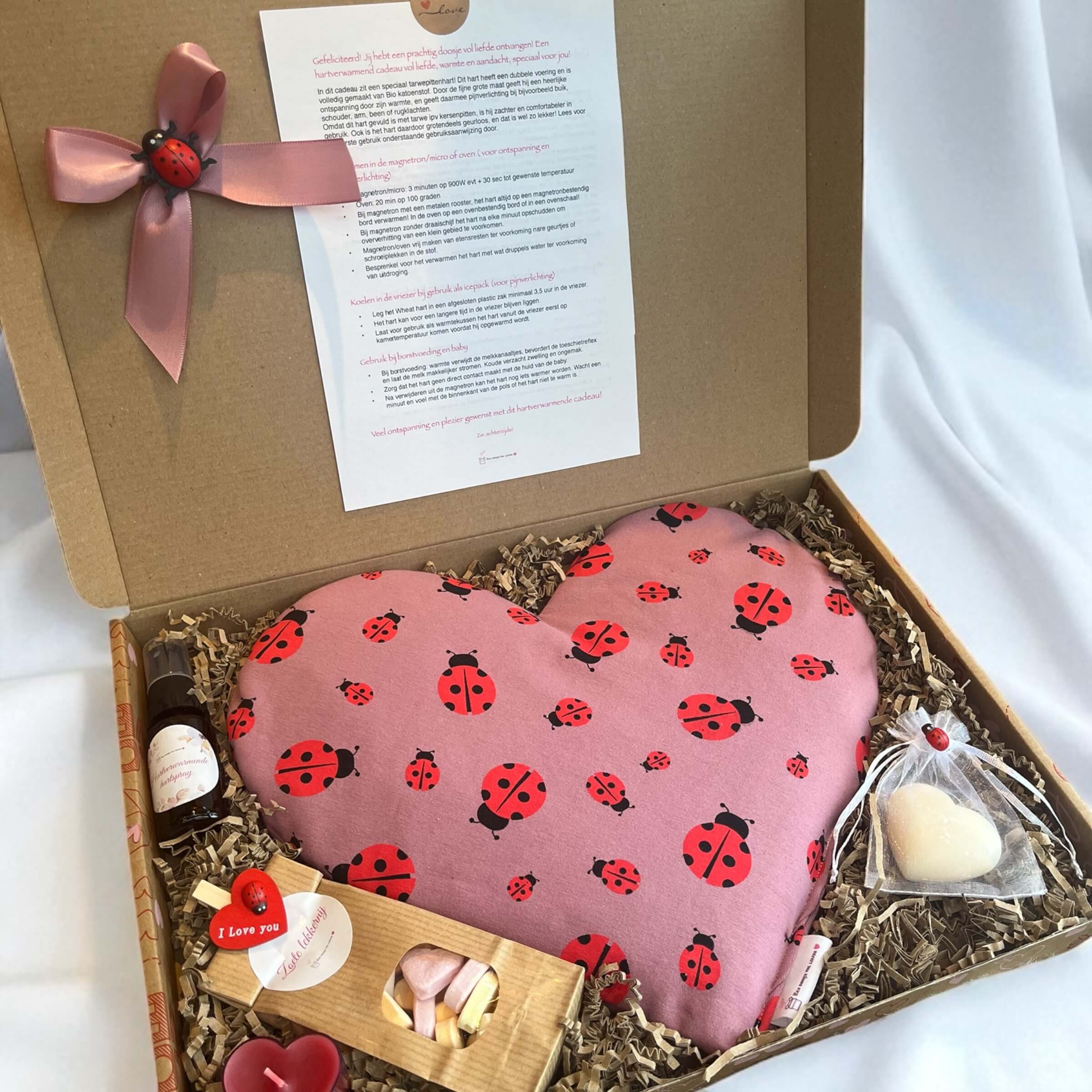 Handgemaakt hart Lievebeestje, Limited Edition brievenbuscadeau voor geluk.